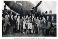 19460812deelnemers vliegtuig